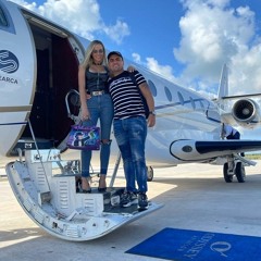 Navidad Hennessey jpts