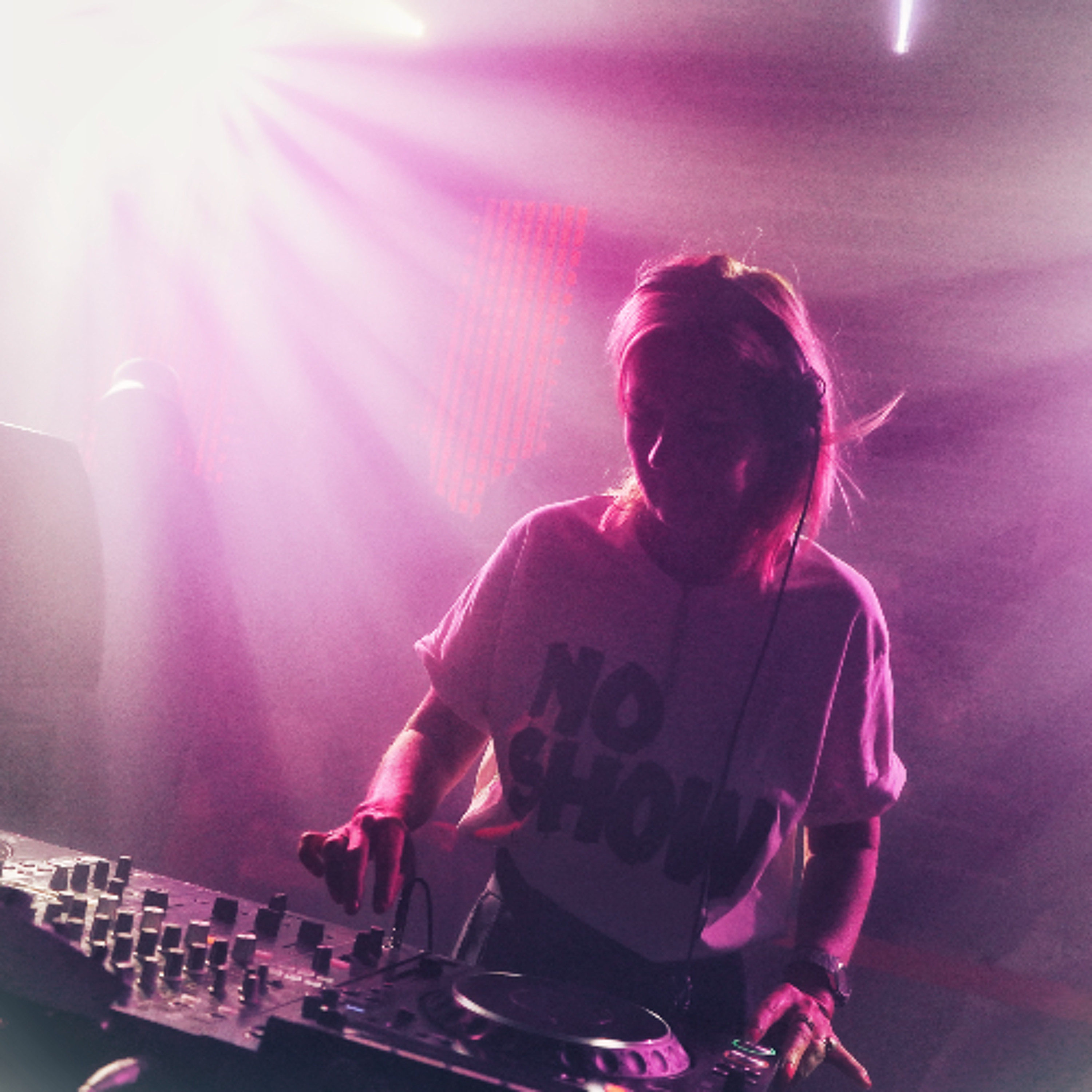 Club Room 387 with Anja Schneider
