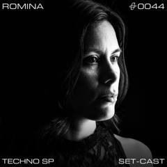 • 0044 | Romina (Set-Cast)