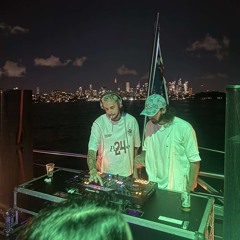 XTR.AUS BOAT PARTY