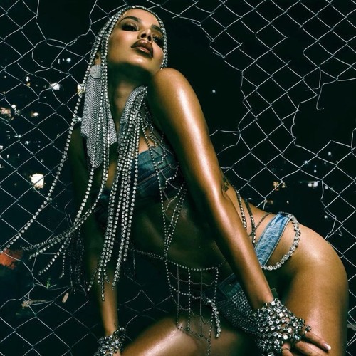 Anitta - BOOTY DANCER