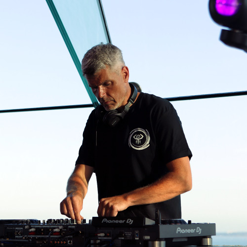 Into The Abyss Presents A Dark Odyssey @The Spinnaker Tower - Olly Jefferies Warm Up Set
