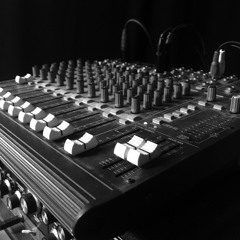 Time & Space 008 - JR Hartley