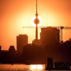 PREMIERE: Berlin Im Sommer - OST Fox [Record Union]