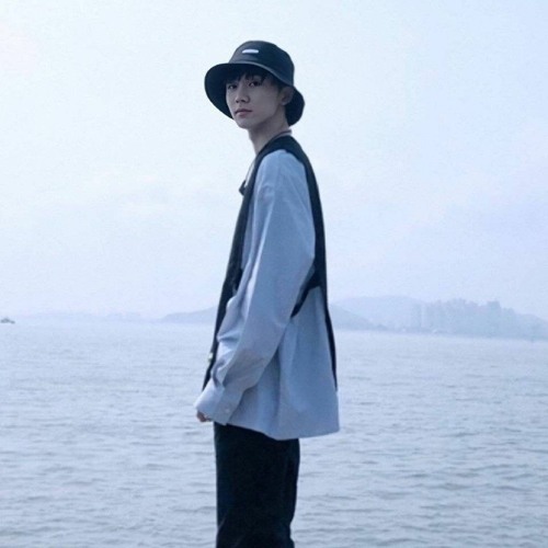 Anh Nghĩ Là Anh Không Đủ Tốt 我想我不够好 - Mã Gia Kỳ马嘉