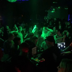 AtzTekk-Röhrendruck zum Sonntach [180-190 BPM - ESX1]