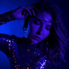 Marta Manera - follow for love