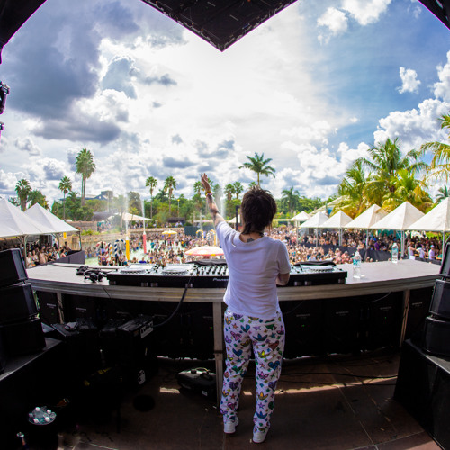 DEVOCHKA live @ LOW Vision 2024 (São José do Rio Preto, Brasil)