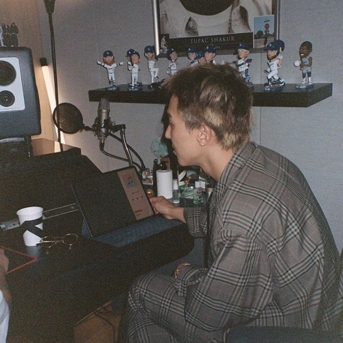 MINO - Run Away (도망가) (DEMO)