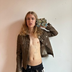 mikeycyrus - nett prod 4ortyfiv5