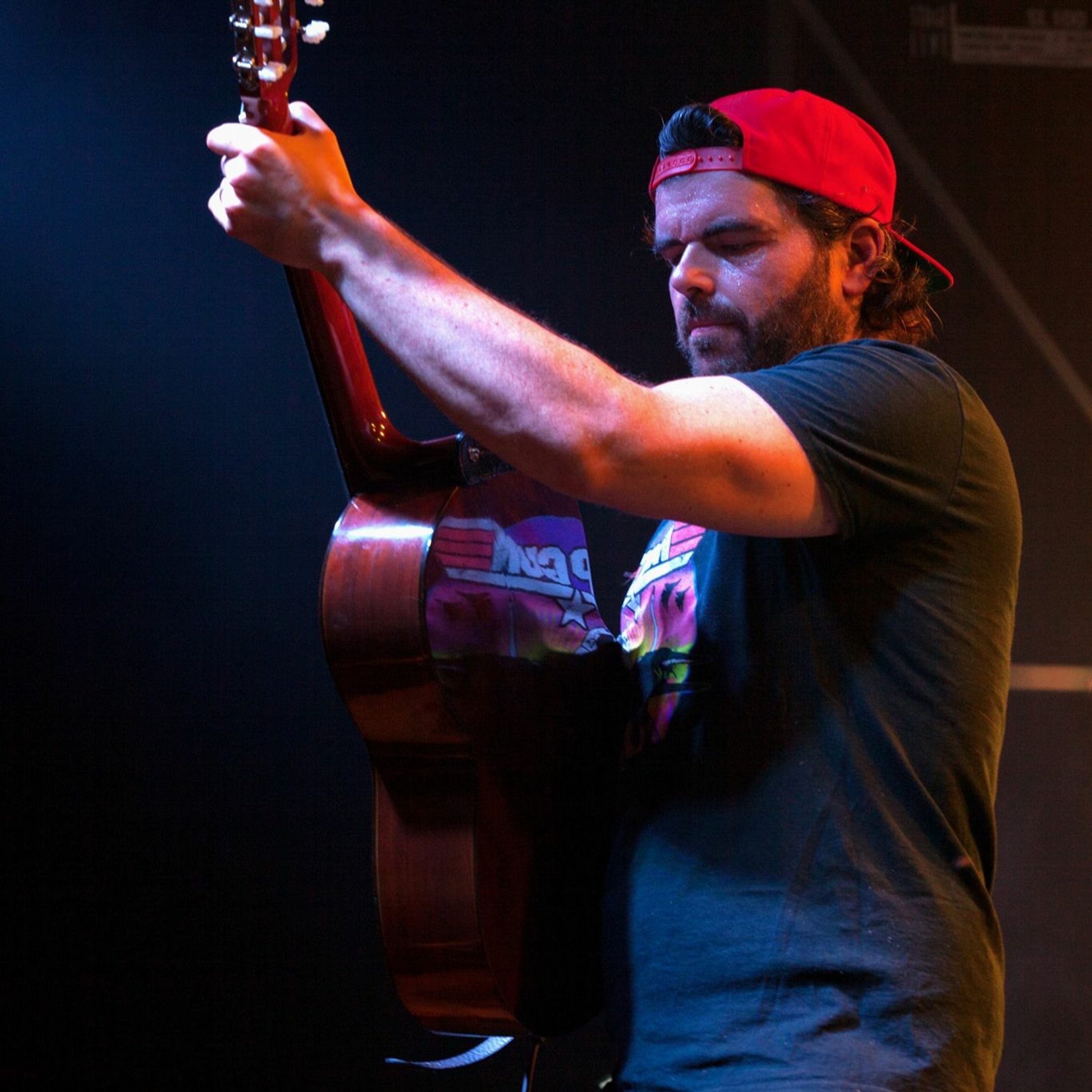 MUSIQUE | Pépé et sa guitare déconfinés au Palais Montcalm #musiquebleue episode artwork