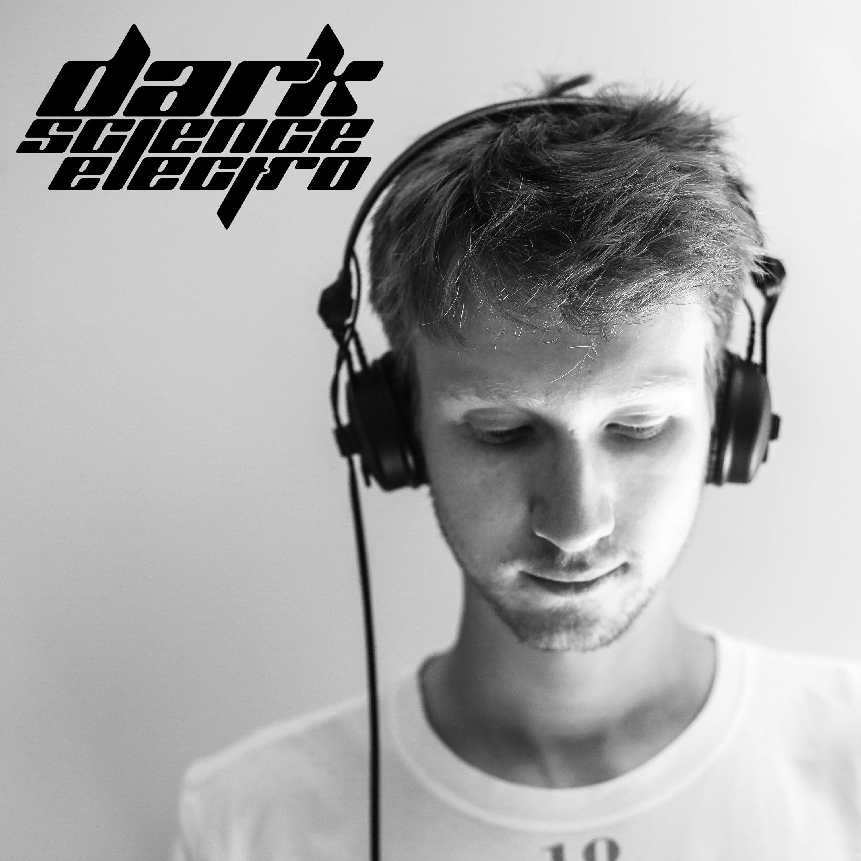 Dark Science Electro - Episode 691 - 12/09/2022 - DJ Tankard guest mix episode artwork