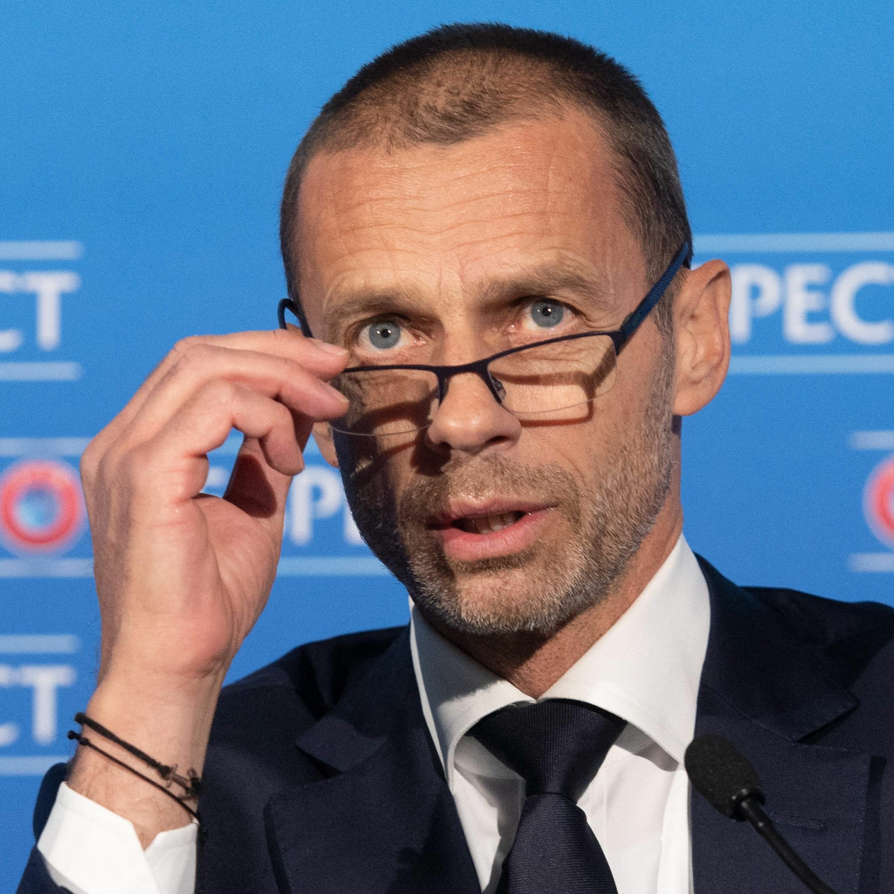 Pikk ette (ja ise järele)