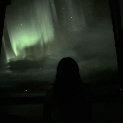 skylarr - i want him too