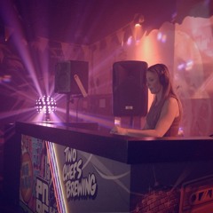 B-Rave Groovy Techno