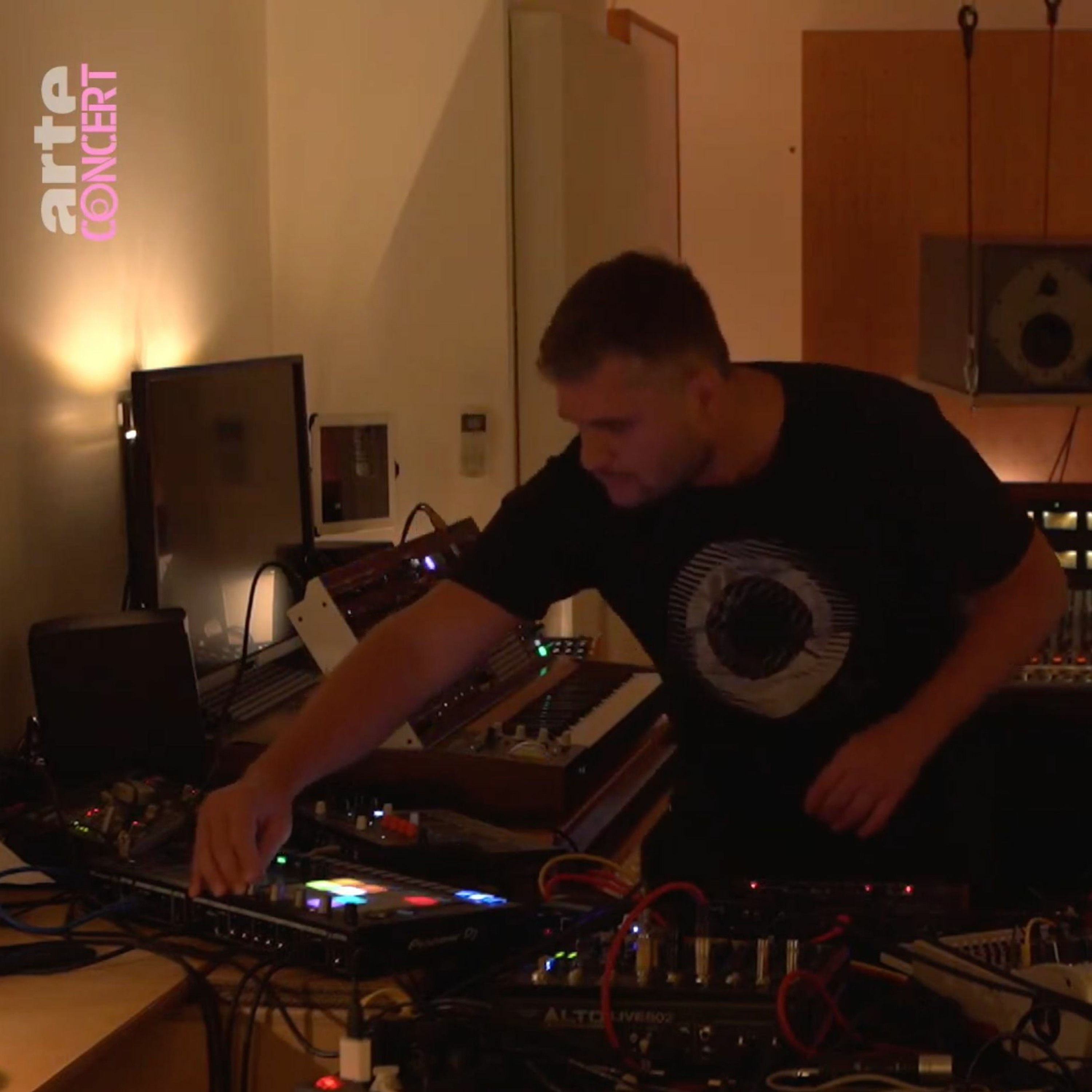 All Florian Meindl DJ Mixes & LIVE Acts