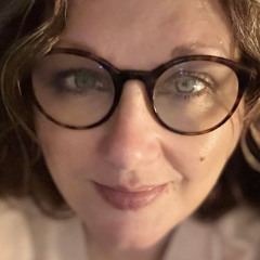 Emma Clarke - Explainer Montage