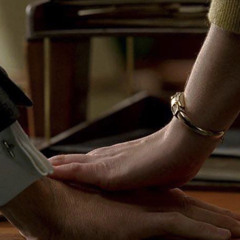 أنا عايش في الدنيا عشانك :(