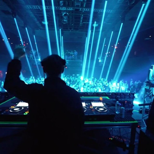 My new single 'Strut' is OUT NOW ... | By Kyle Walker | My new s