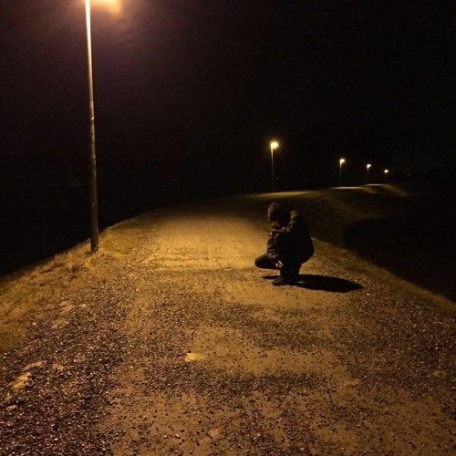 Watchin My Pockets (Feat. IOSYaddi) [Prod. 2Chinz]