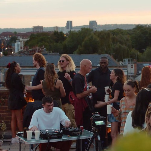 Fred again.. - Rooftop Live set (Arun’s Roof, London)