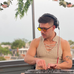 ur on a fckn yacht relax