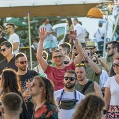 Józsinak talpalávaló!