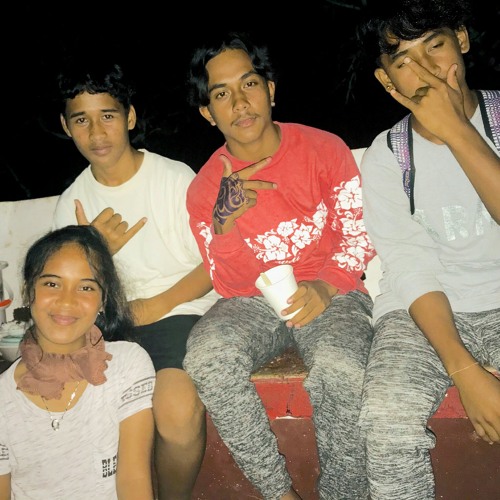 Tonoas Nenien Aii Bwos (cover) by Entry Tisa.m4a