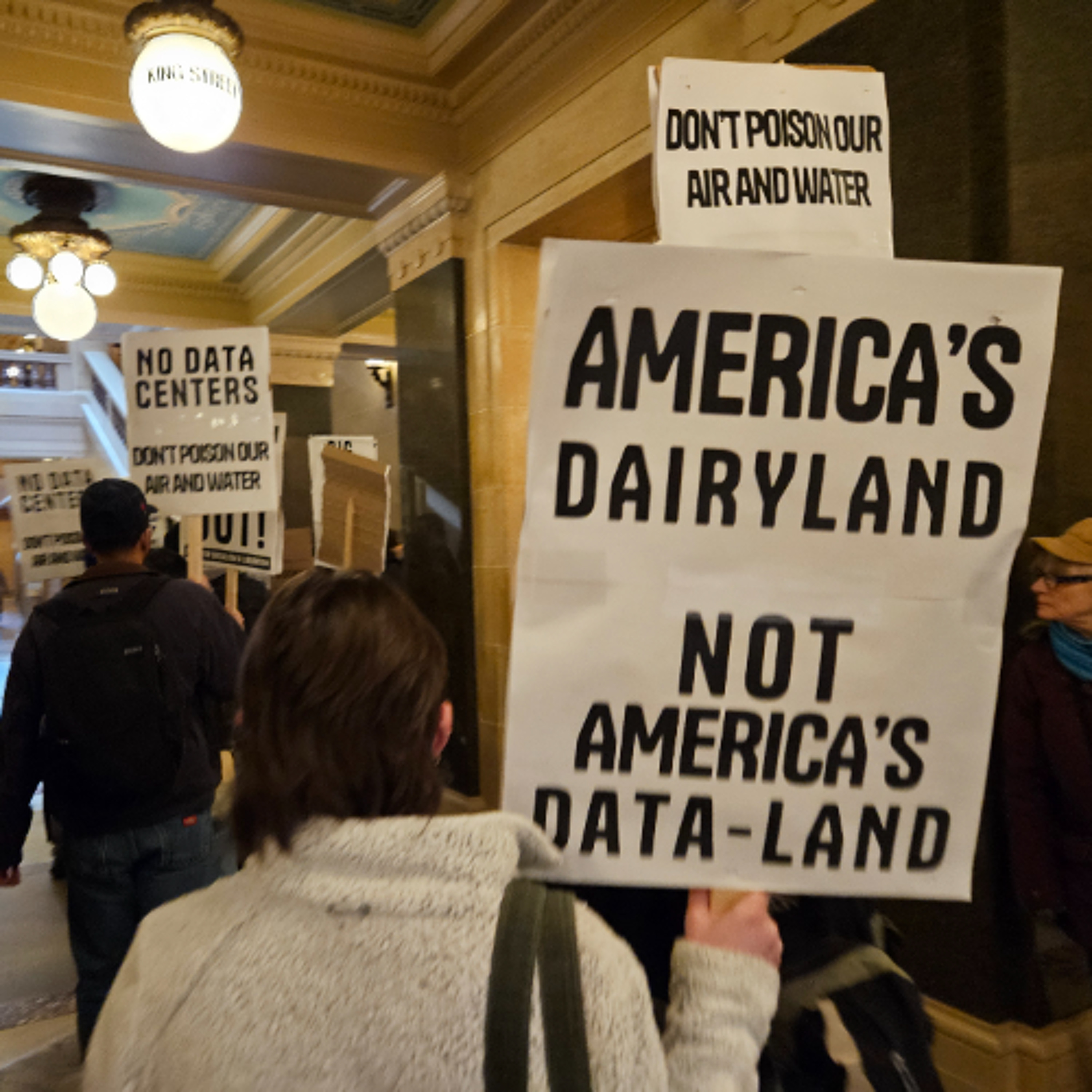 Wisconsin voters hungry for data center regulation, poll finds