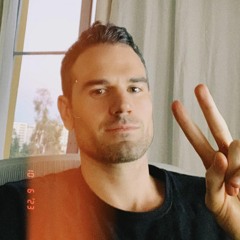 Dual citizen house mix
