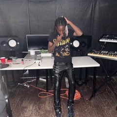 nuetek - YSL FEIN