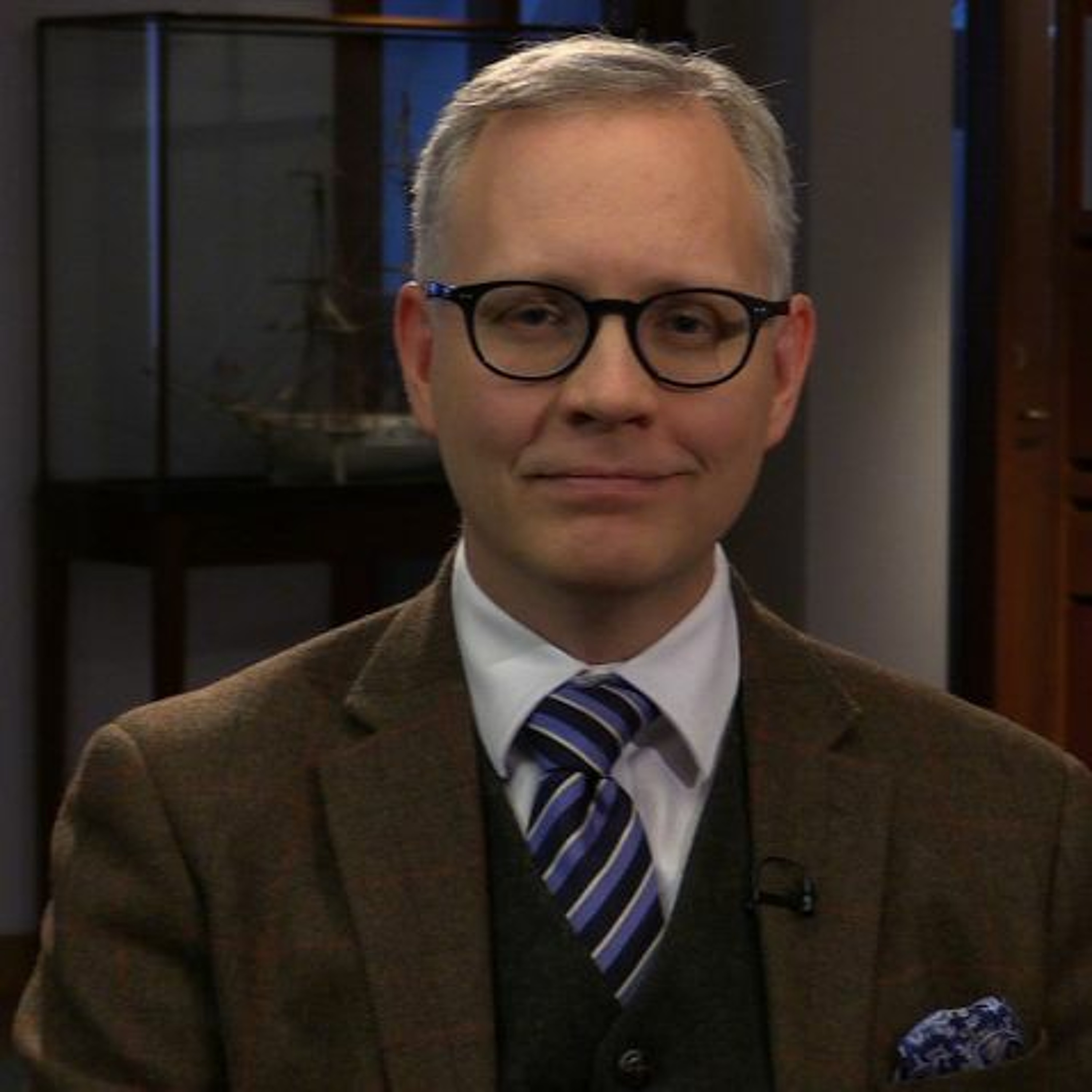 Podcastbild: Luthersson läser världslitteraturen 2018 – Om hinduismens heliga skrifter med Måns Broo