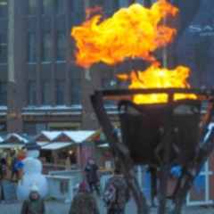 LÄHELTÄ JA KAUKAA: Lähiradio 100,3 MHz.