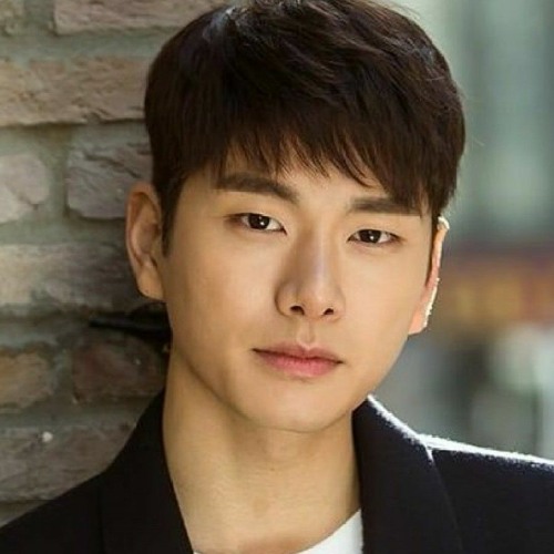 이이경 - 칼틔근 | Lee Yi Kyung - Leave work on time (slightly sped up)