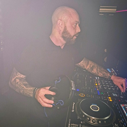 Dave Worthy - Twisted Tunnels - Coming Back For More (22 - 10 - 22) MASTER