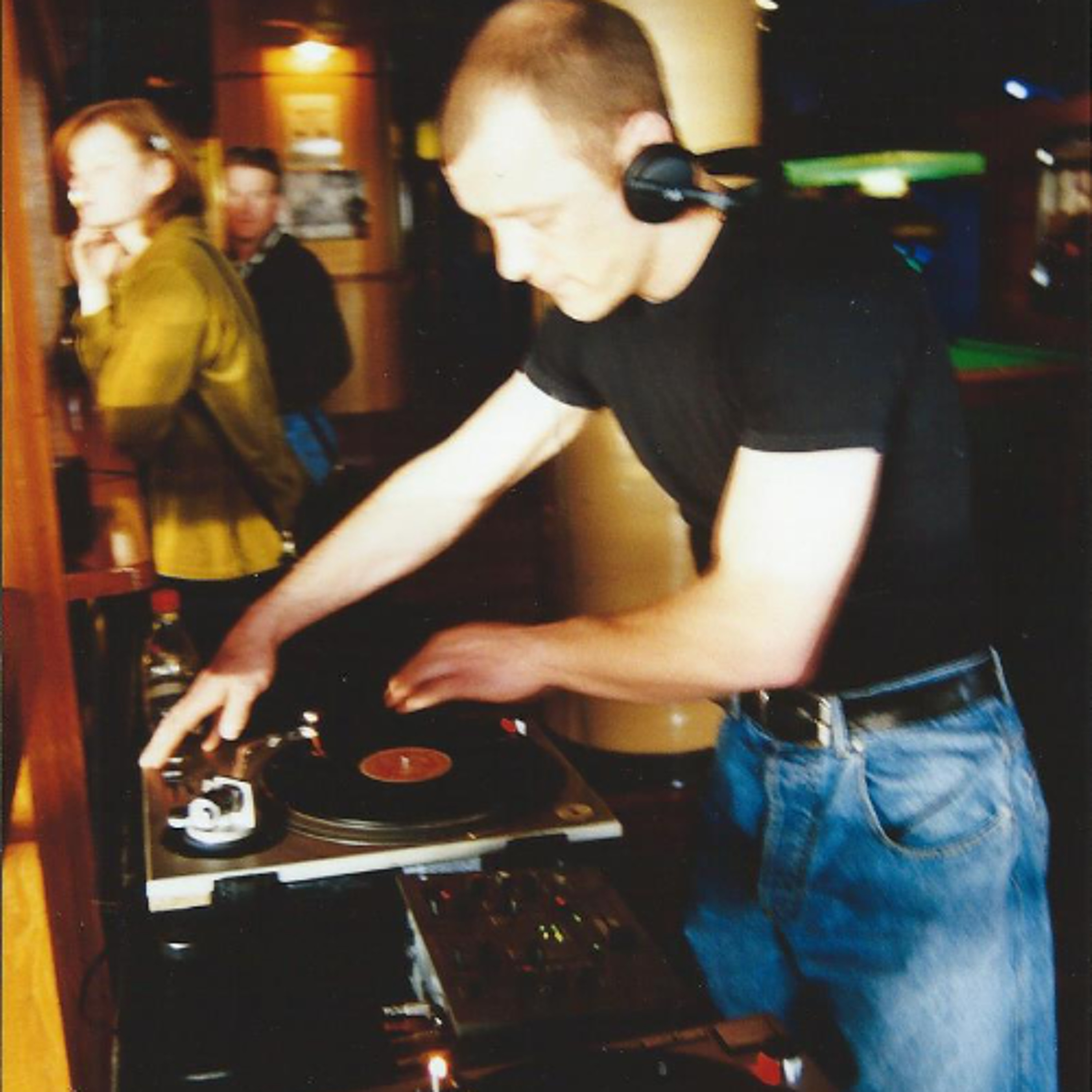 Mid 90's house mix Adelaide Dance Radio 020225 episode artwork