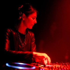 KARINA SAAKYAN THE ØFFICE / UNISON 22.06.24