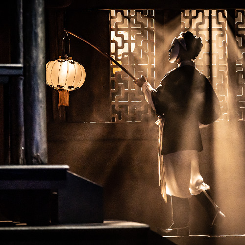 Audio Described introduction to Act III of The Royal Opera's Turandot