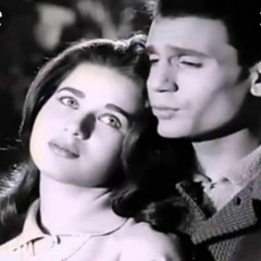 أمل حياتي ..أملي حياتي عينيا..يا أغلى مني عليا❤️🌸