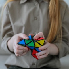 How Do Our Brains Use Creative Thinking