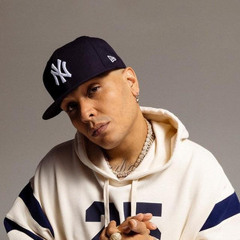 Por Ti Conocí el Amor Darell Come on, baby girl I'm here I'm waiting for you Yeah Me? Forever I love