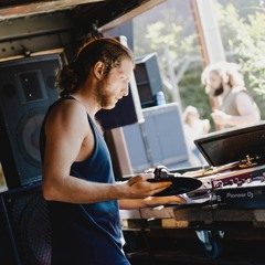DJ Tracksuit | In Light & Night | 11.05.2024 |
