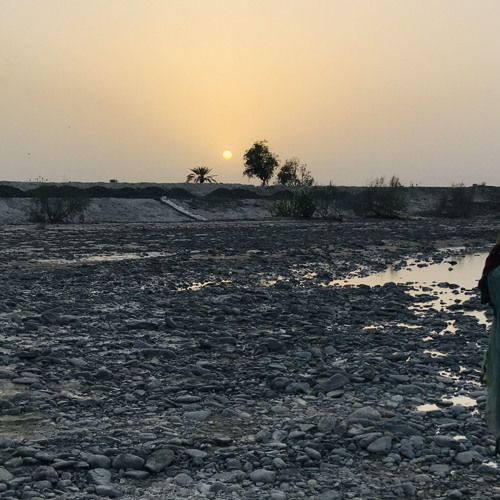 Kaifi Khalil - Beqaraar [Official Music Video].mp3