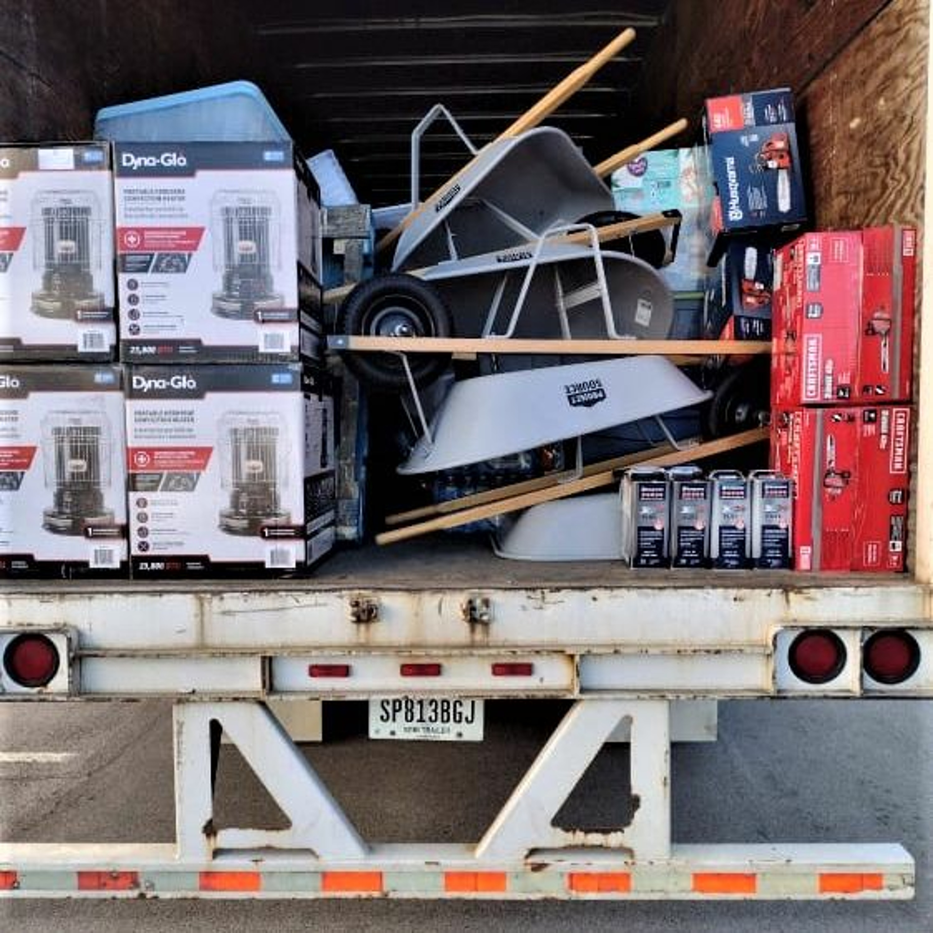 A tale of two loads of Kentucky tornado relief collected, distributed, with owner-op Daniel Koors thumbnail