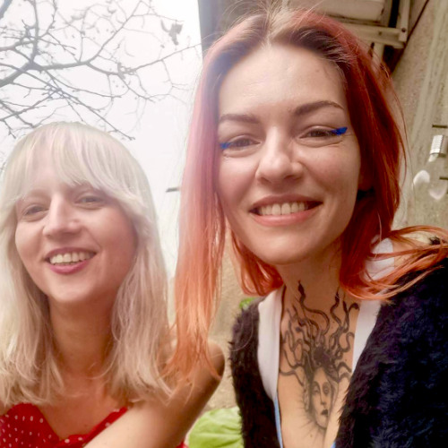 Yalangoch Lelya Turubara porno rasmlar Rus korporativ porno