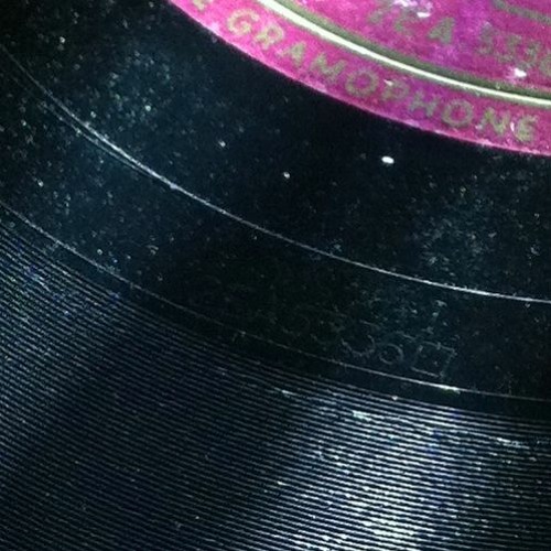 Sound of Reflected Light From An Old 78 Record... (Optical Sound Experiment)