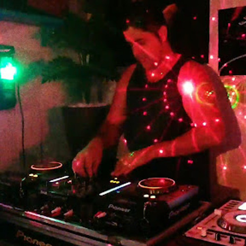 Nívea Soares - Quem É Como Nosso Deus Remix