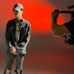 BLOOD ON THE FLOOR - SOLUS!