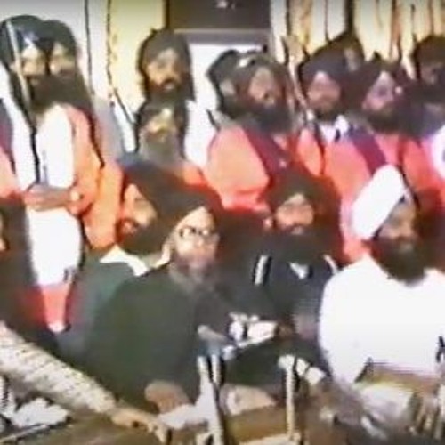 Giani Amolak Singh Ji - Southall Rainsbhai 1979 - amrit peevoh sadaa chir jeevoh (Puratan Kirtan)