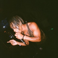 WYWB